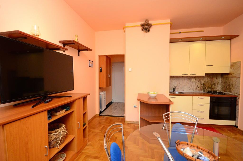 Apartment Blazenka Pula Exterior photo