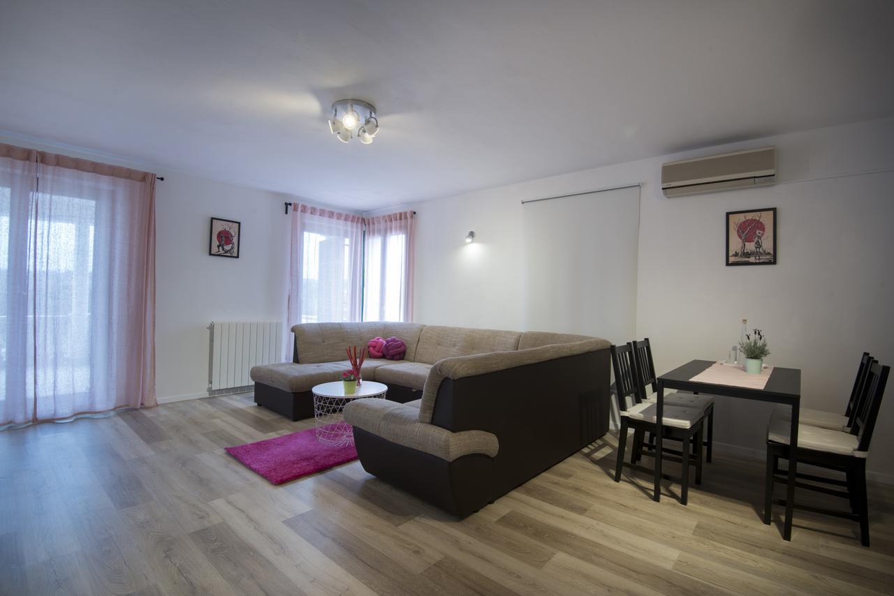 Apartment Blazenka Pula Exterior photo